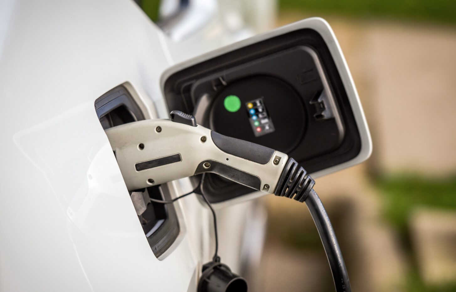 Was Unterscheidet Rheine Elektrofahrzeuge Von Fahrzeugen Mit Verbrennungsmotor Was unterscheidet reine Elektrofahrzeuge von Fahrzeugen mit